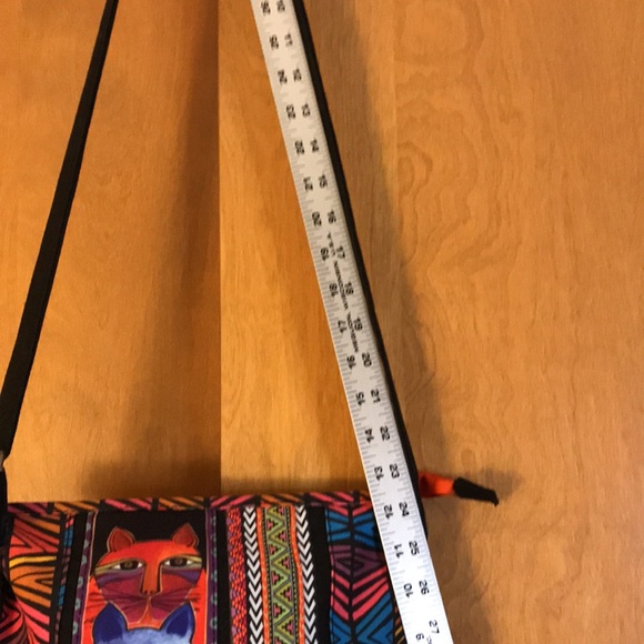 LAUREL BURCH Cat Print Crossbody Bag  Adjustable Strap Multicolor - Picture 8 of 16